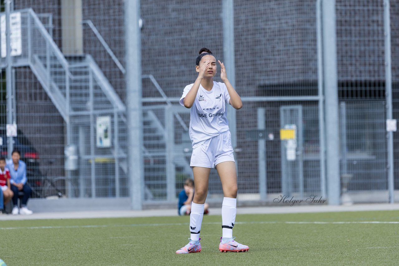 Bild 90 - wBJ Alstertal-Langenhorn - SV Henstedt-Ulzburg : Ergebnis: 4:1